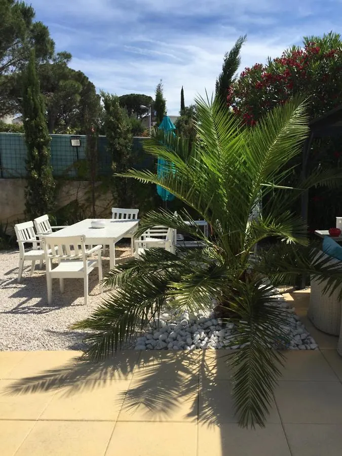 Villa Colombier Fréjus 0*,  Frankrijk